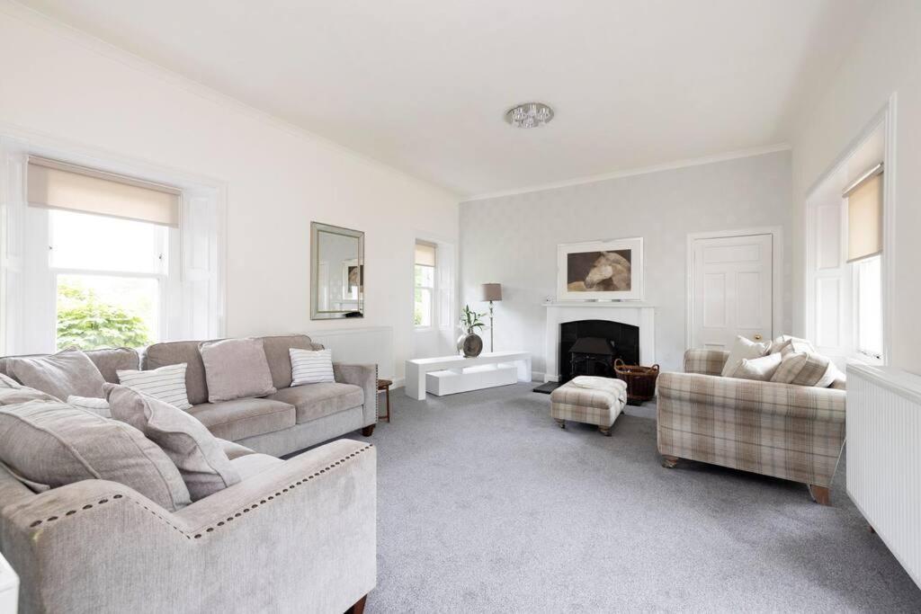 Two Bedroom Country Cottage With Parking Musselburgh Dış mekan fotoğraf