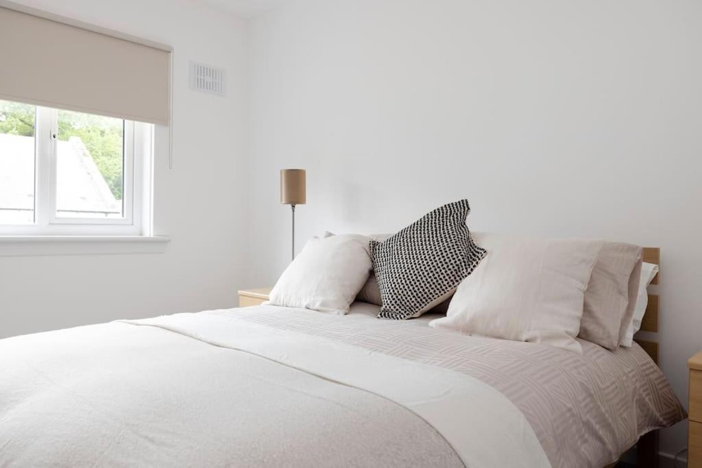 Two Bedroom Country Cottage With Parking Musselburgh Dış mekan fotoğraf